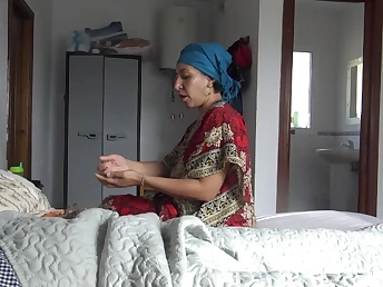 See how Souzan Halabi gets her Turkish fuckbox humped rock rock-hard by a enormous jizz-shotgun in a cuckold-wifey flick