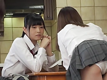 My homie 18yo sista seduced me with showcasing her genitals with a diminutive sneer