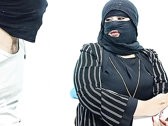 Arab stunner with big bootie gets smashed rigid by Nick in scorching saudi parody