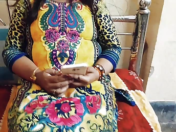 Hot Indian couple gets naughty with garrulous desi Bhabhi Ritu