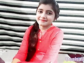 Desi Gal gets her tight vagina pounded hard by Quick Naill XVIDEO in Indian village