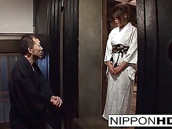 Chinese in a kimono gets hairy pussy fuckhole frigged
