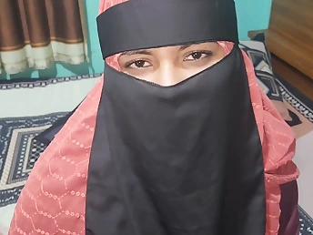 Bangladeshi girl with huge heart of hearts gives a muddy BJ and gets fucked hard