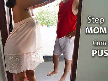 Step-mother and son-in-law get down and soaking upon each other in Morning Internal cumshot monomania