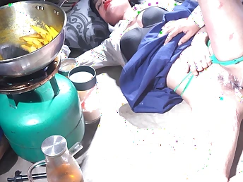 Indian Gonzo & Indianxxxreality soaked chat about step-family added to beaver plumbing