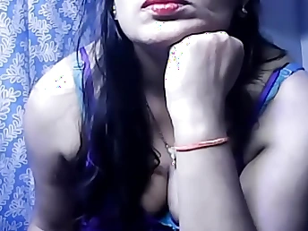 See this Indian collage damsel flash withdraw her coochie and titties just about a super-fucking-hot, viral mms vid