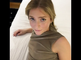 Mr Small Bird plus Jess Cromwell get inadequate in motel room before company Christmas party