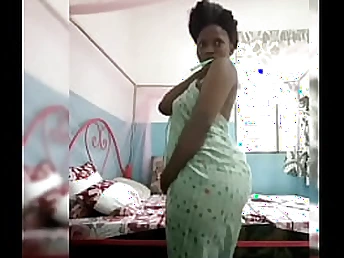 Rose's dark-hued cooch dirty dances after a rock-hard dicking